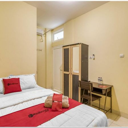 Reddoorz Near Ramai Mall Malioboro Γιογκιακάρτα Εξωτερικό φωτογραφία