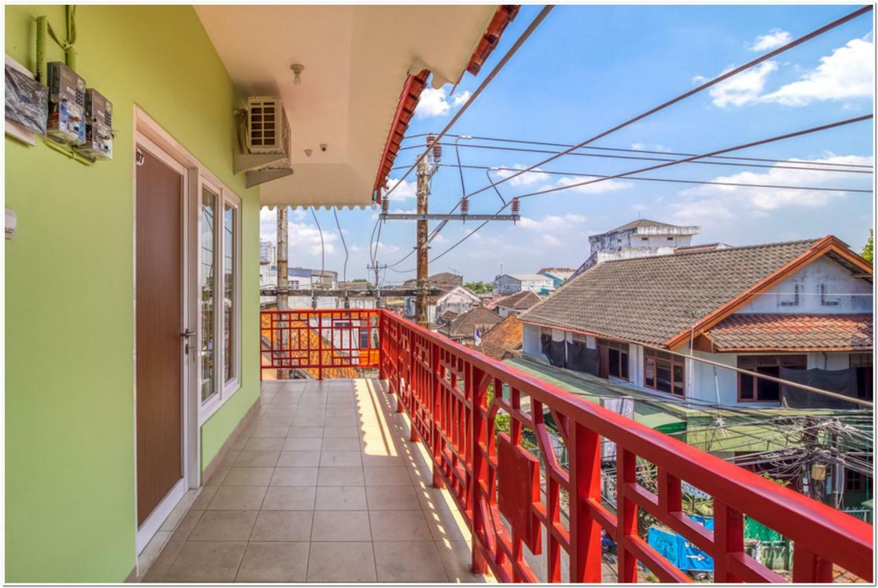 Reddoorz Near Ramai Mall Malioboro Γιογκιακάρτα Εξωτερικό φωτογραφία